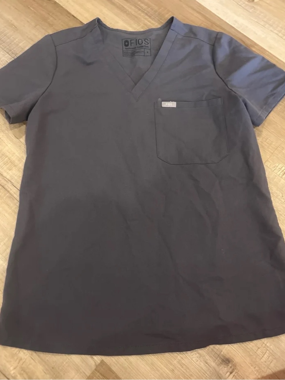 FIGS Catarina one pocket scrub top